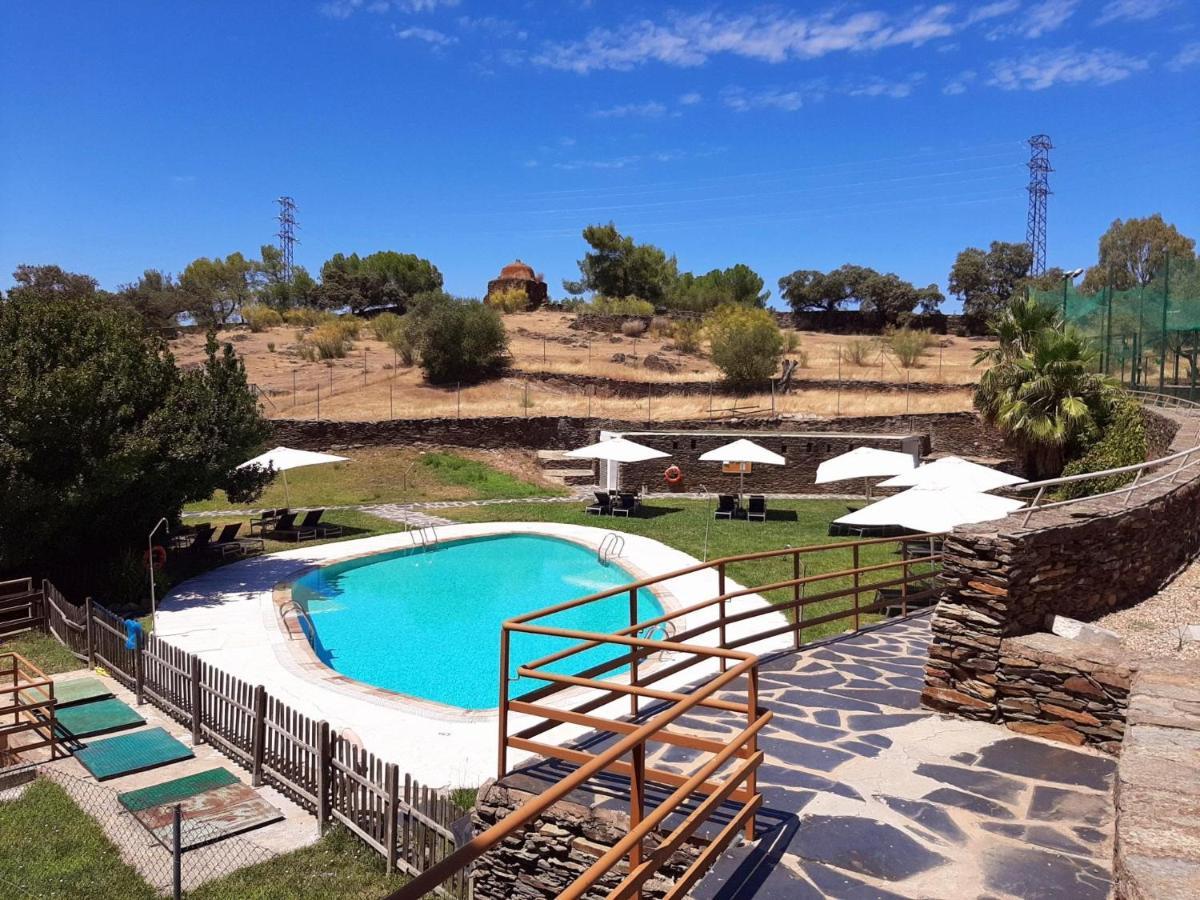 Hotel 4 Estrellas Conventual De Alcantara Buitenkant foto