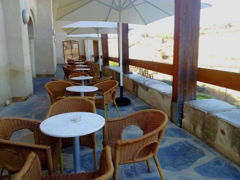 Hotel 4 Estrellas Conventual De Alcantara Buitenkant foto