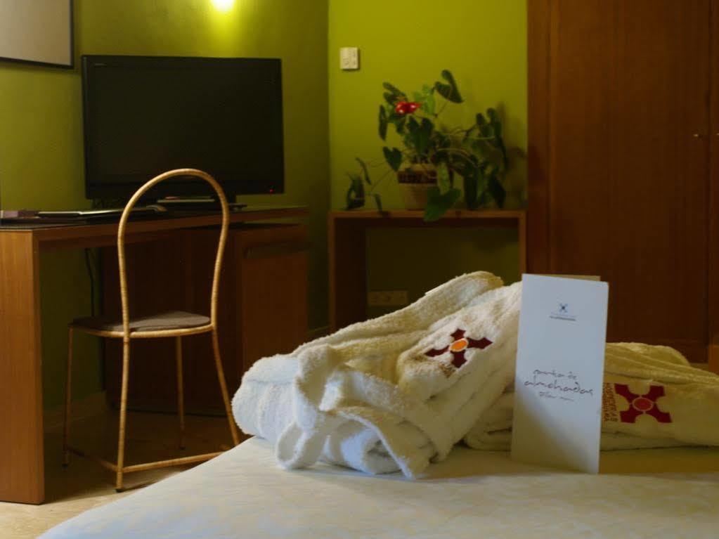 Hotel 4 Estrellas Conventual De Alcantara Buitenkant foto